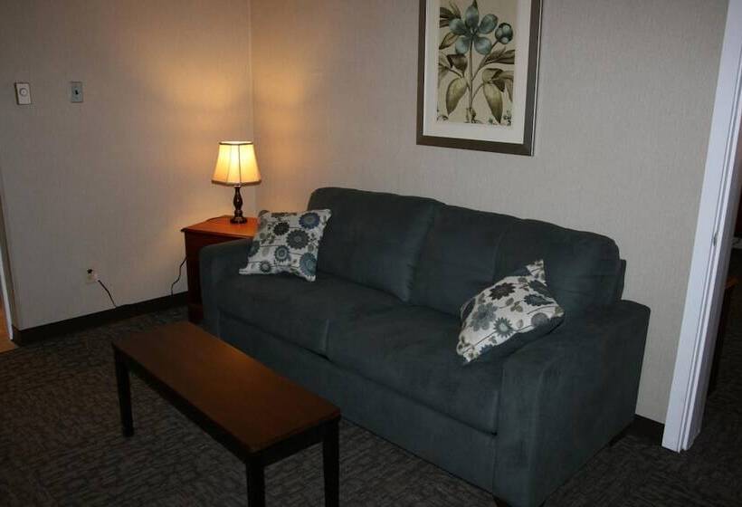 בית מלון כפרי Bangor Inn & Suites