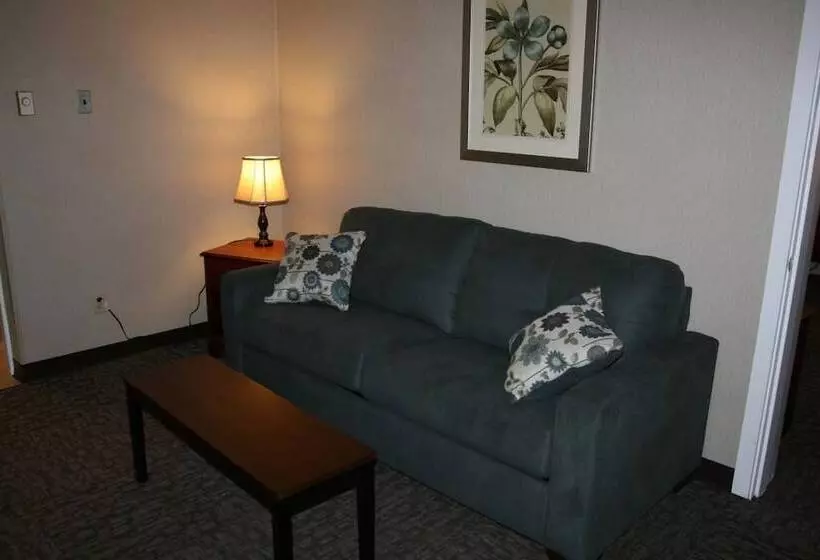 هتل Bangor Inn & Suites