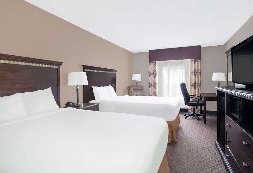 Отель Baymont Inn & Suites By Wyndham San Marcos