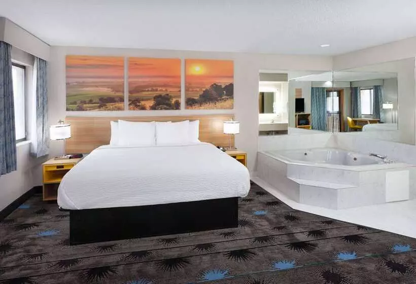 בית מלון כפרי Days Inn By Wyndham Wooster