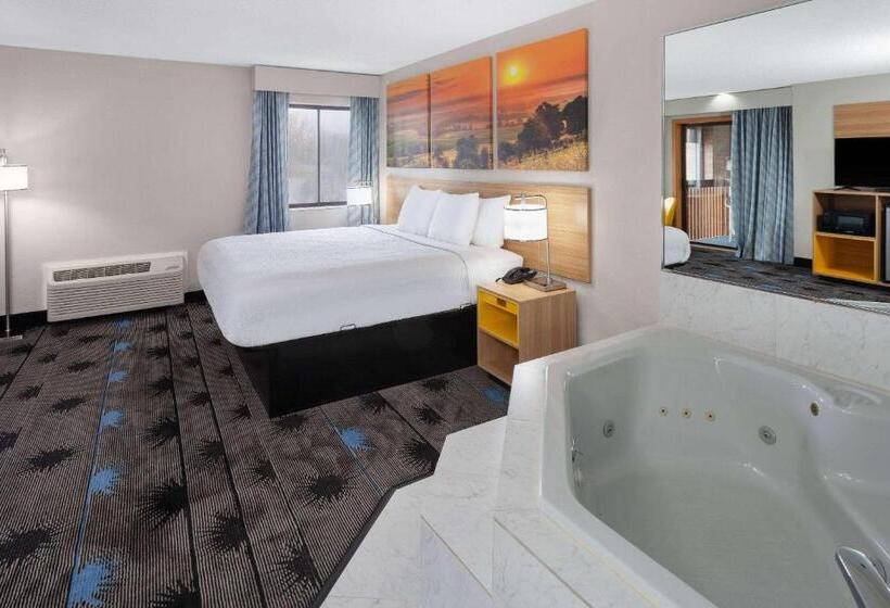 فندق Days Inn By Wyndham Wooster