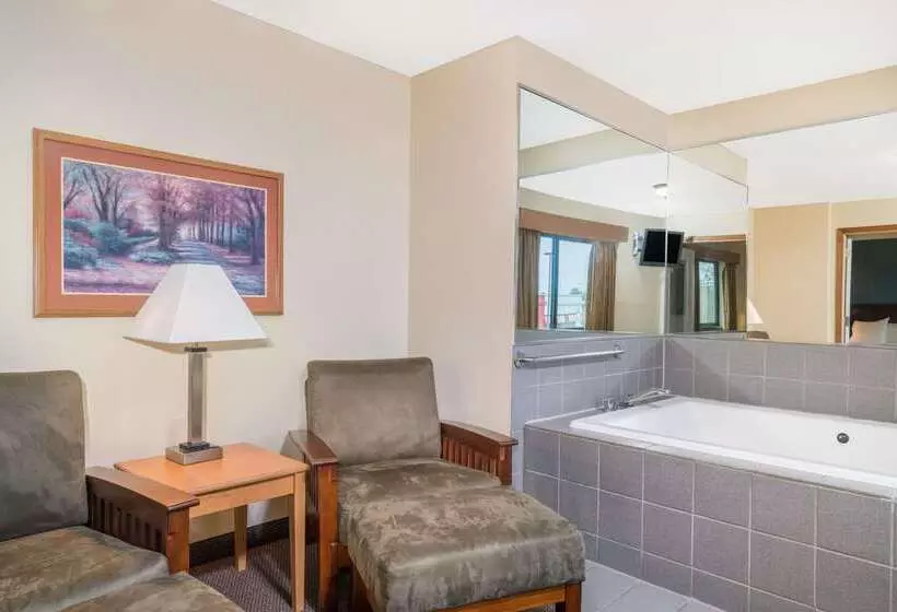 酒店 Days Inn & Suites By Wyndham Baxter Brainerd Area