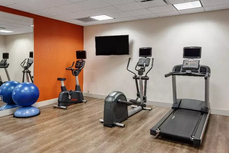 Отель Holiday Inn Express South Portland, An Ihg