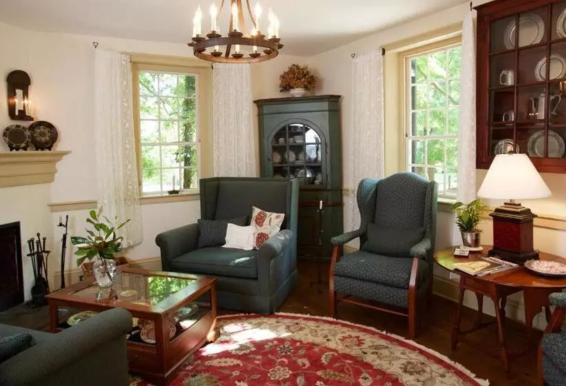 Отель The Zevely Inn