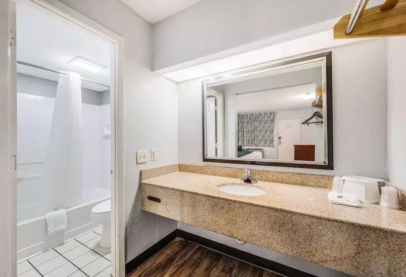 Motel 6 Tupelo, Ms Downtown