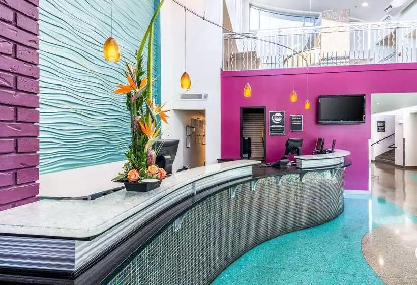 Oasis Hotel & Conv. Center, Ascend Hotel Collection