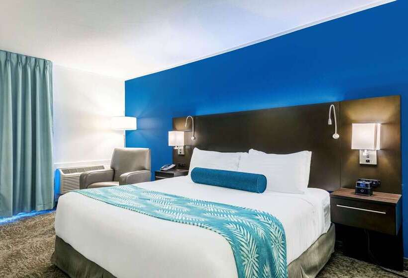 Oasis Hotel & Conv. Center, Ascend Hotel Collection