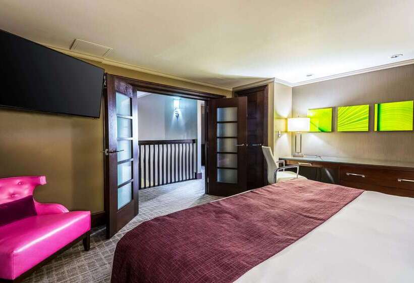 Oasis Hotel & Conv. Center, Ascend Hotel Collection