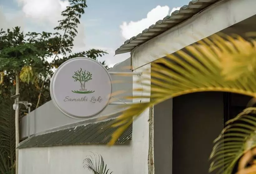 هاستل Samathi Lake Resort