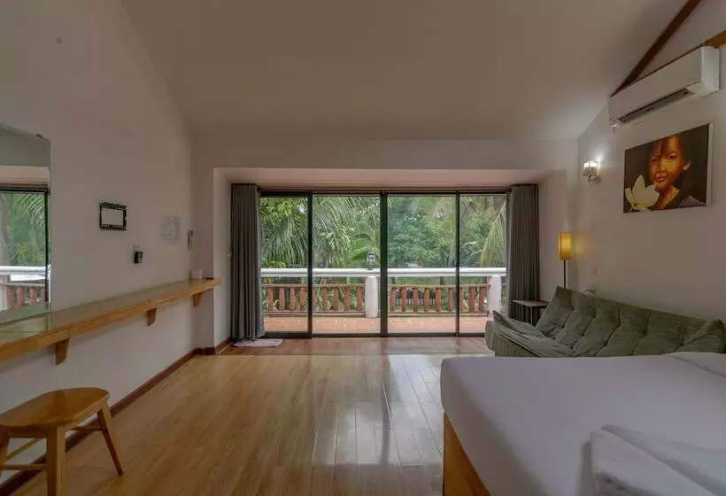 هاستل Samathi Lake Resort