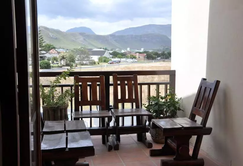 Aamiaismajoitus (B&B) Hermanus At Home