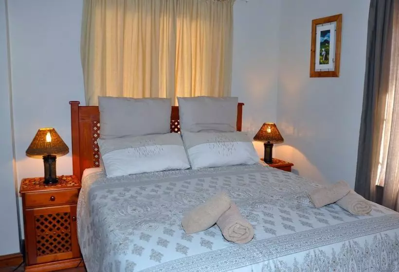 Aamiaismajoitus (B&B) Hermanus At Home