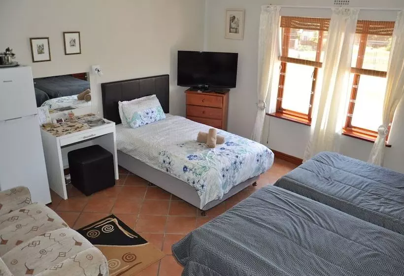 Aamiaismajoitus (B&B) Hermanus At Home