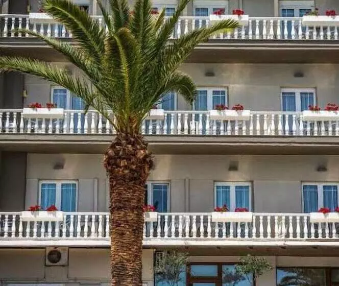 Hôtel Avra