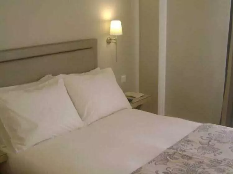 Hôtel Avra