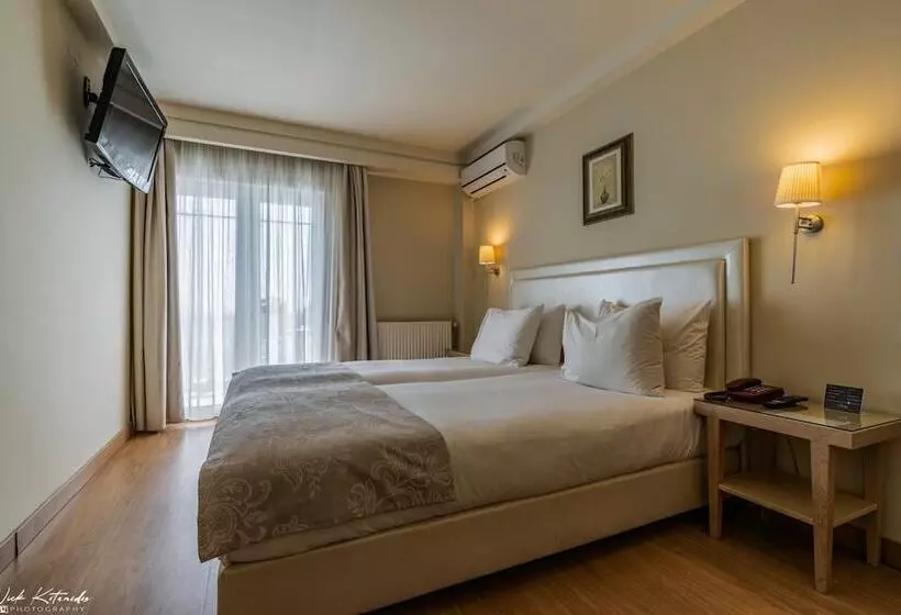 Hôtel Avra
