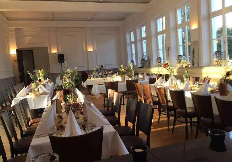 Parkhotel Putbus Superior International