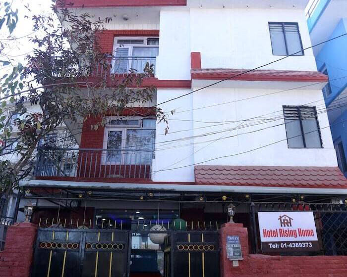 هتل Rising Home