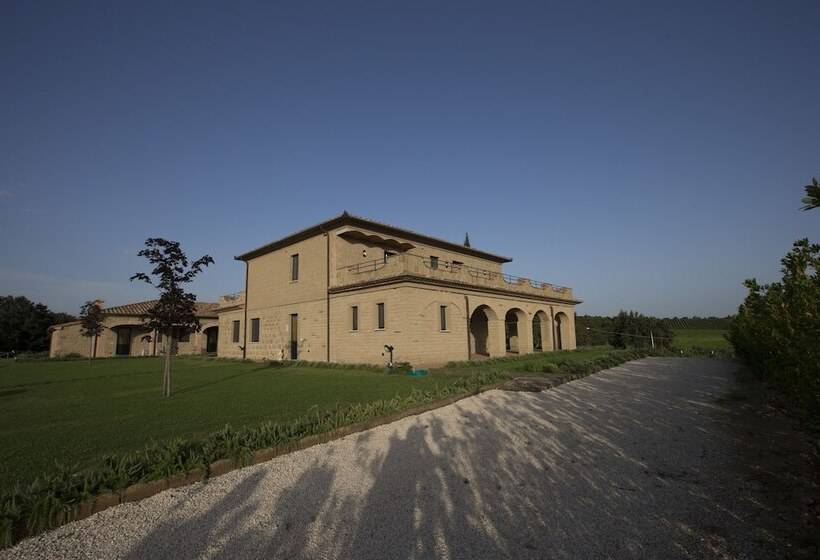 فندق ريفى Agriturismo Poggio Al Tufo