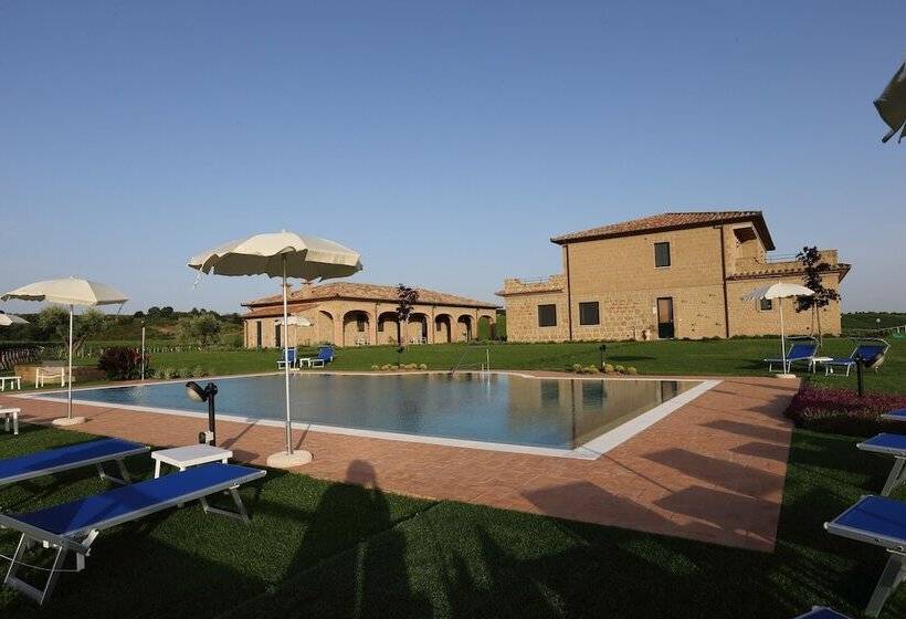 فندق ريفى Agriturismo Poggio Al Tufo