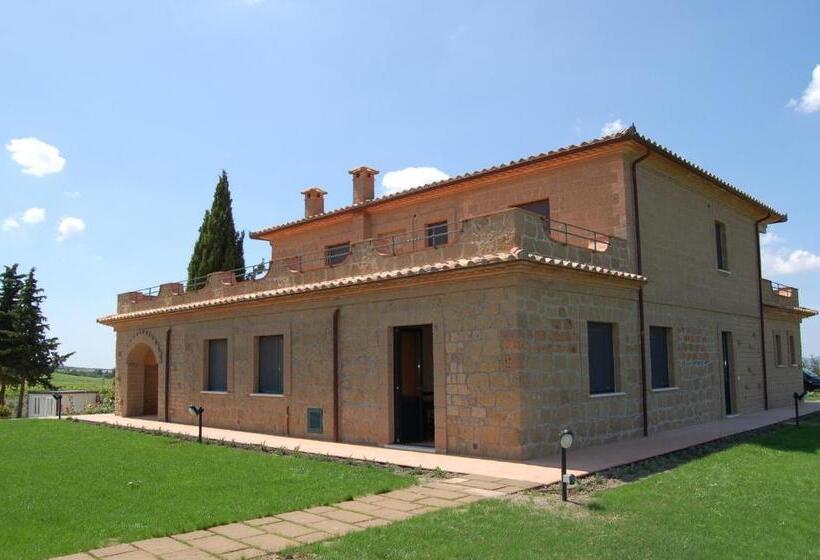 فندق ريفى Agriturismo Poggio Al Tufo