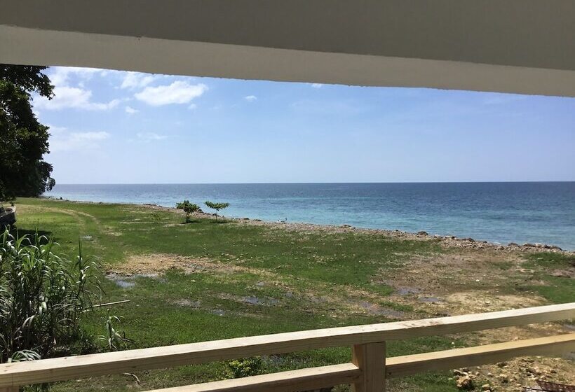 هتل Stoner's Beach Resort