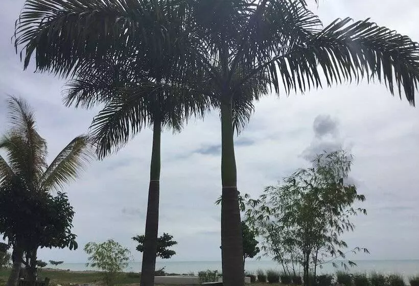 هتل Stoner's Beach Resort