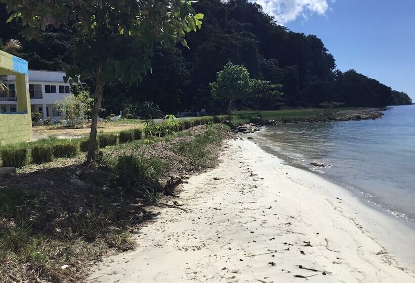 هتل Stoner's Beach Resort