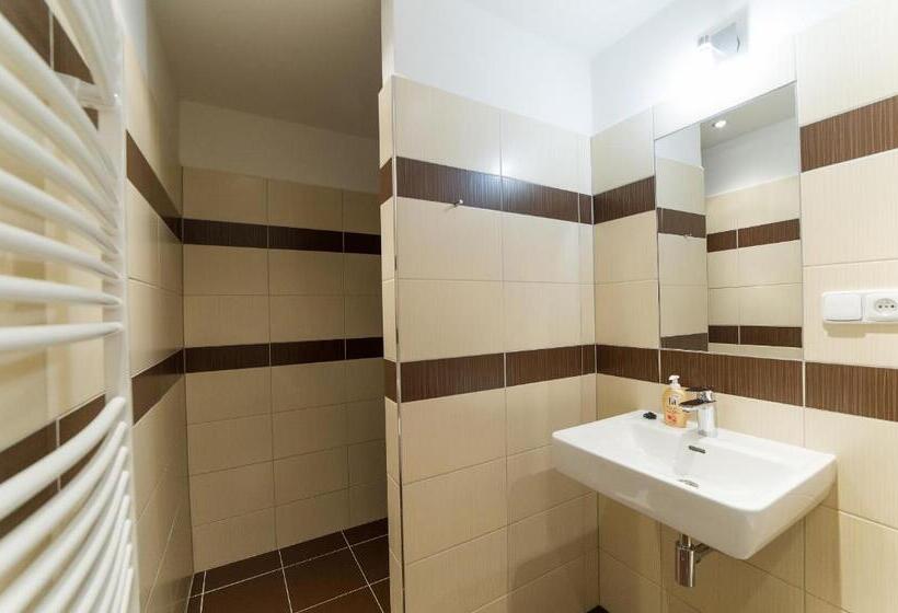 פנסיון Penzion Top