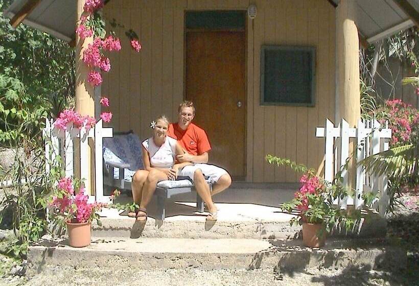 تختخواب و صبحانه Ara Moana Bungalows