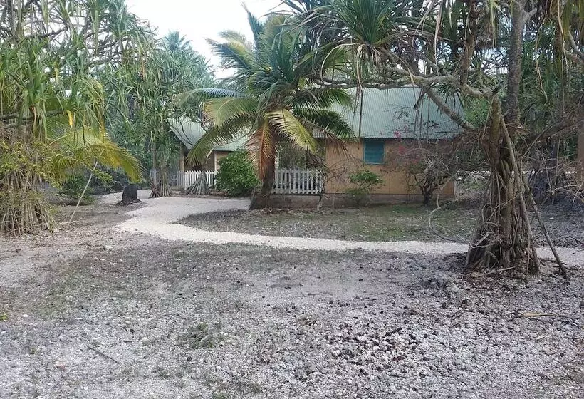 تختخواب و صبحانه Ara Moana Bungalows