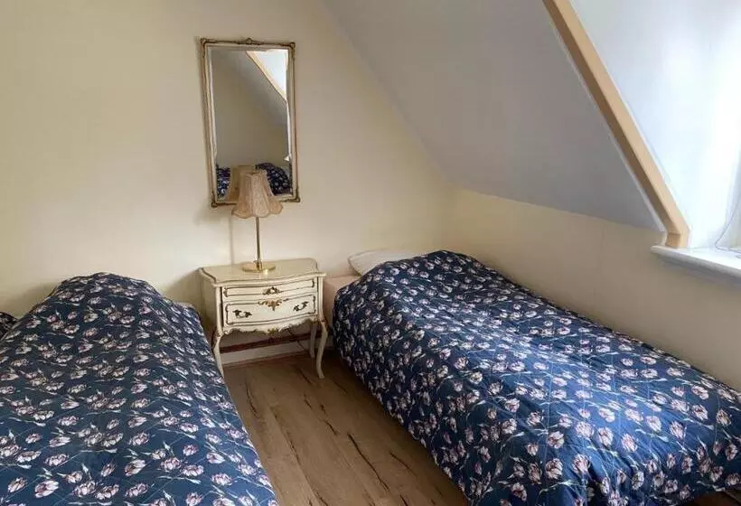 تختخواب و صبحانه Bellinge House