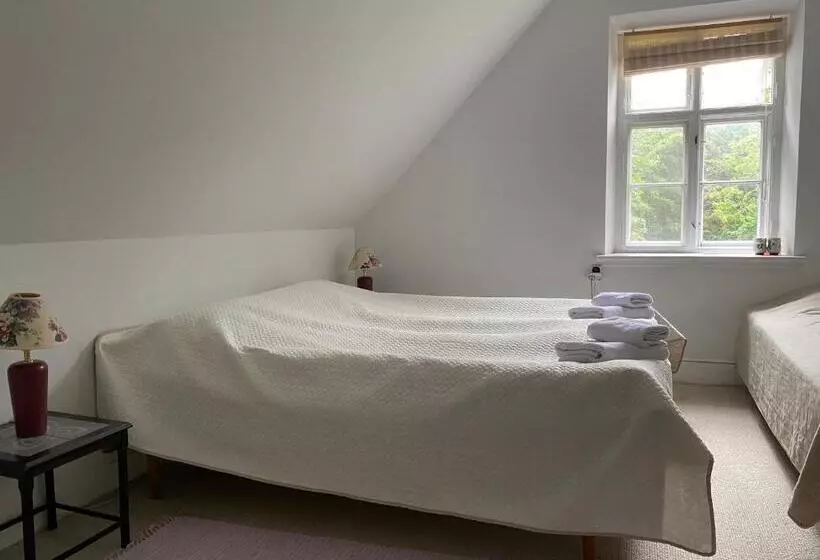 تختخواب و صبحانه Bellinge House