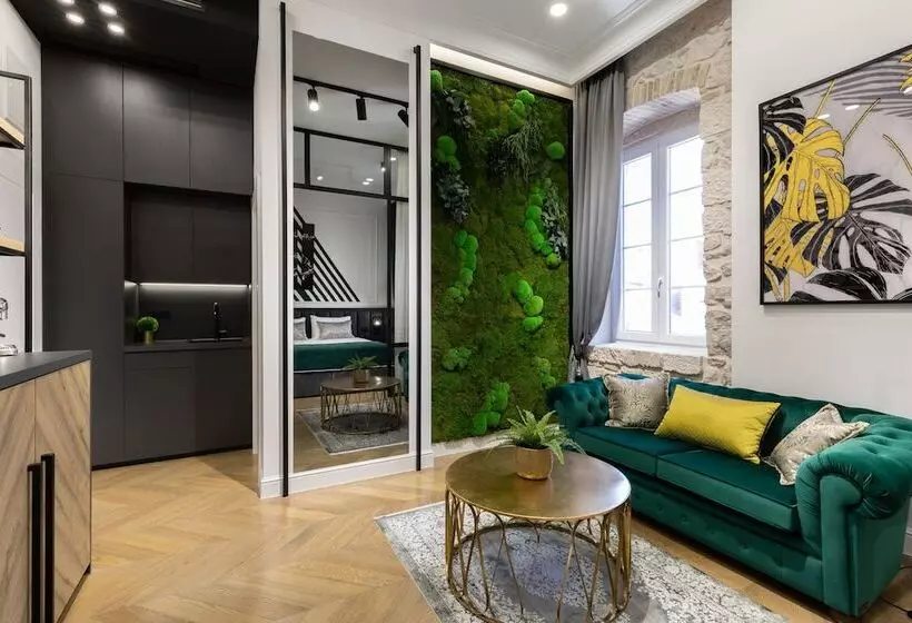 Dezign Apartments