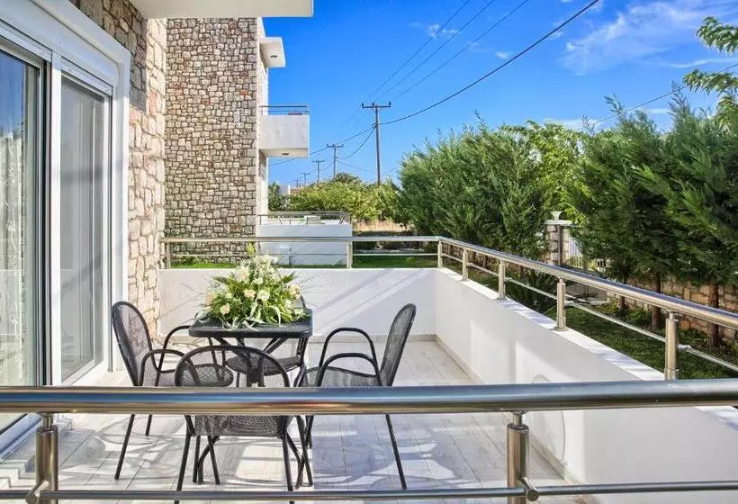 Haraki Stone Apartments