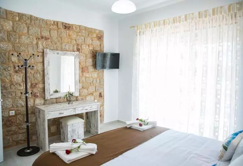 Haraki Stone Apartments