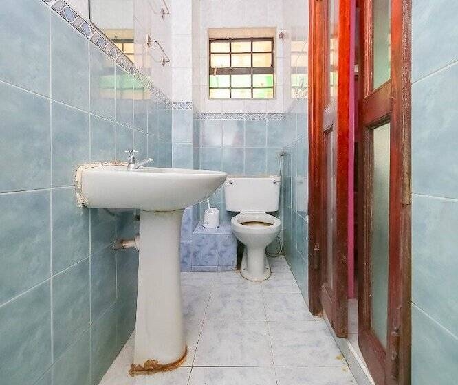 فندق Continental Inn