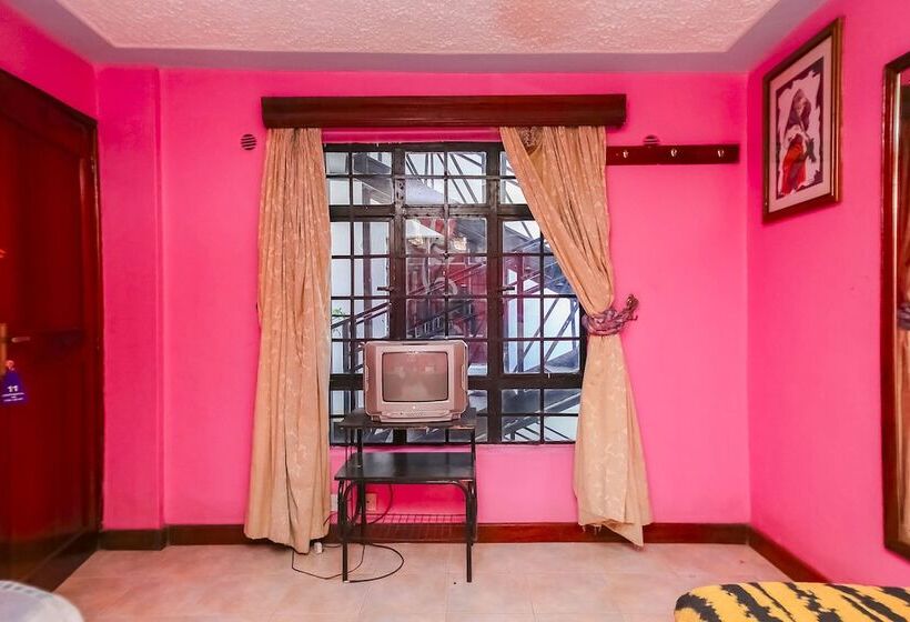 فندق Continental Inn