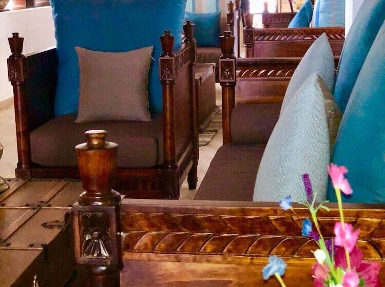 La Leyenda Boutique Hotel By Bunik