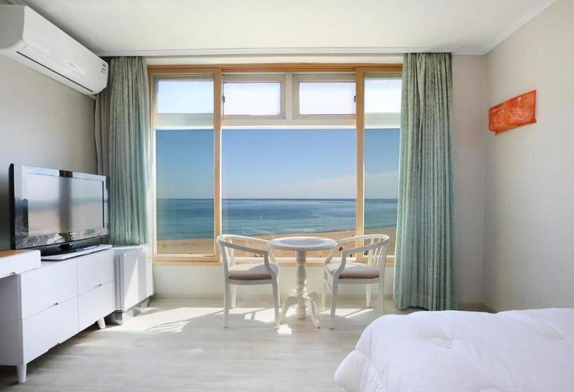 Szálloda Naksan World Beach