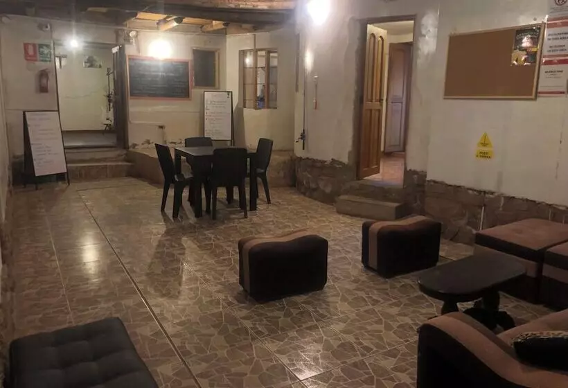 Intihuatana Hostel