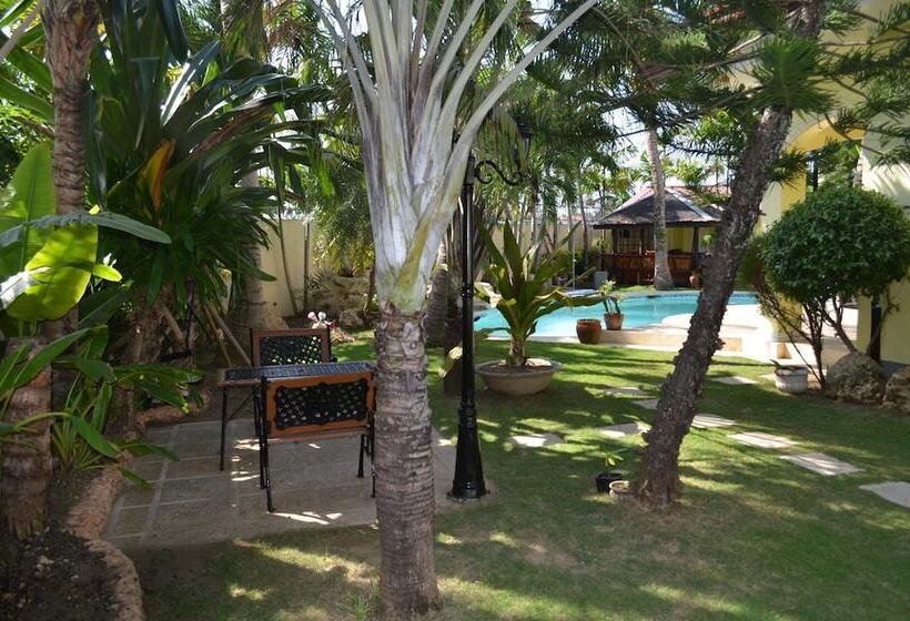 Kim Beatriz Compound