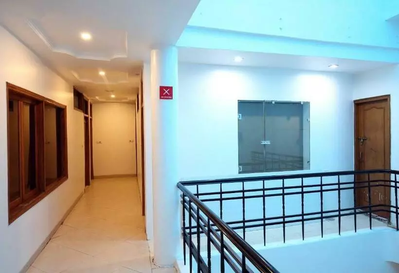 OYO 9230 Hotel Royal Brooks