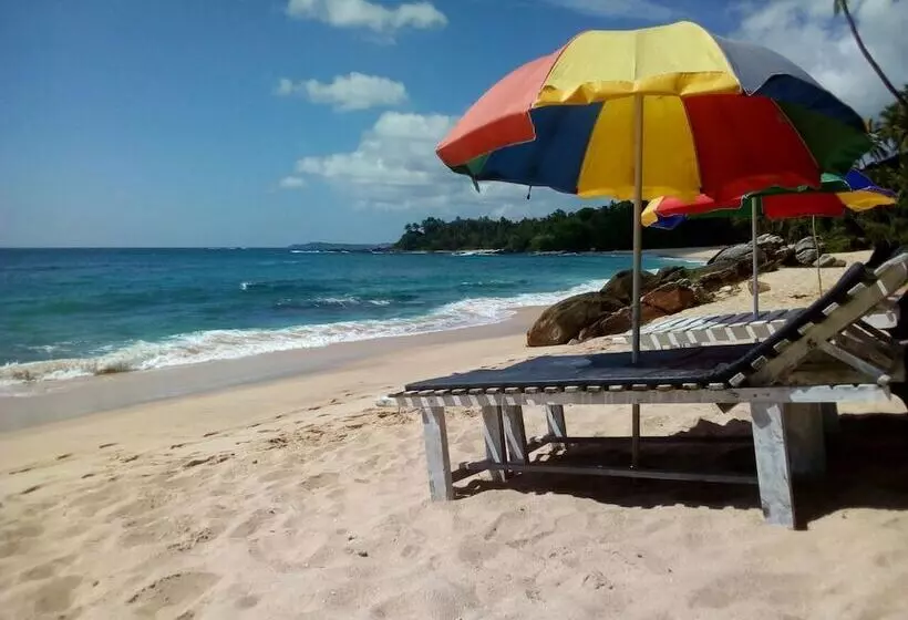 Majatalo Bay Hiriketiya