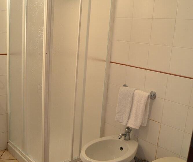 Пансион Holiday Time Sorrento