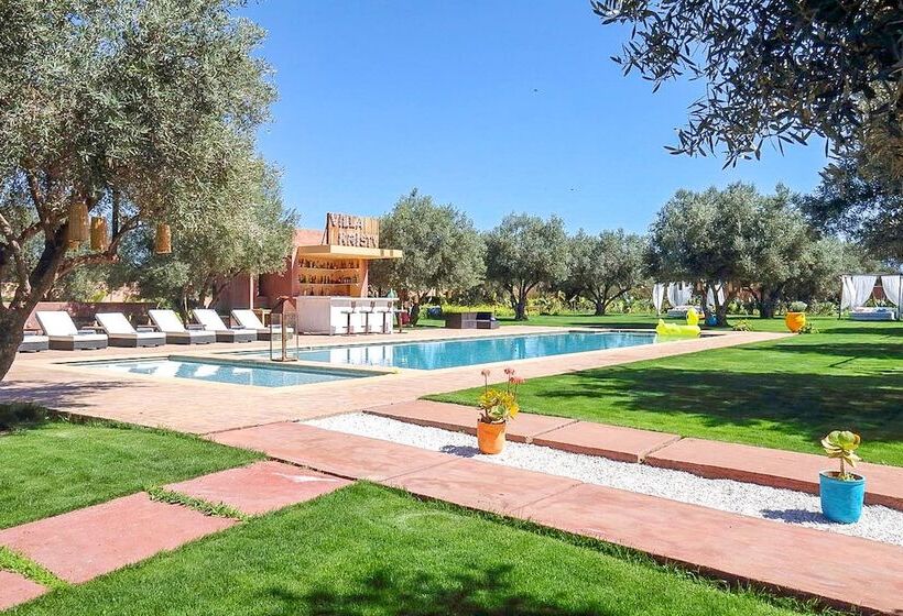 بنسيون Villa Kristy