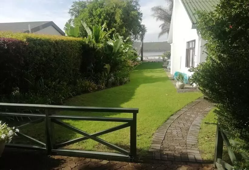 Aamiaismajoitus (B&B) Point Lodge