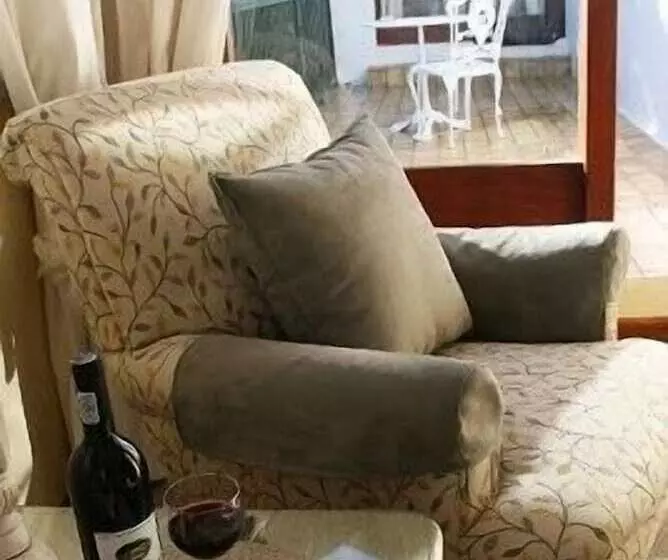 Aamiaismajoitus (B&B) Point Lodge