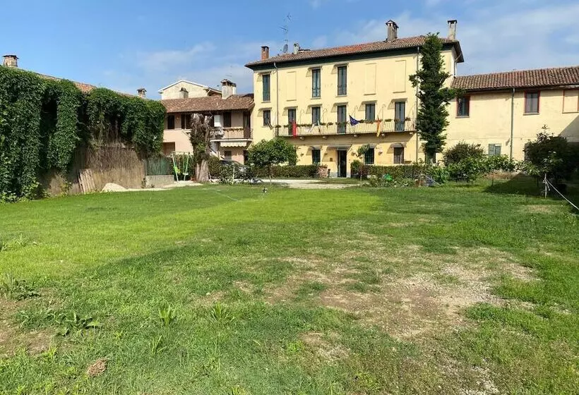 簡易ホテル Duca Di Tromello