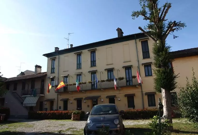 簡易ホテル Duca Di Tromello